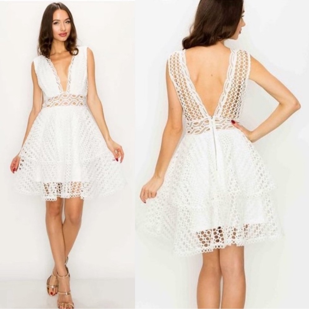 Chic Backless White Lace Dress